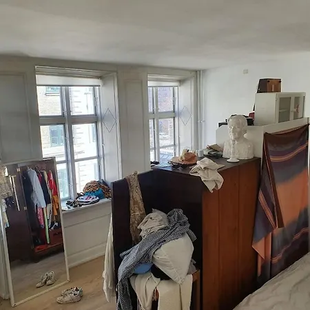 Historical In The Center Apartment
